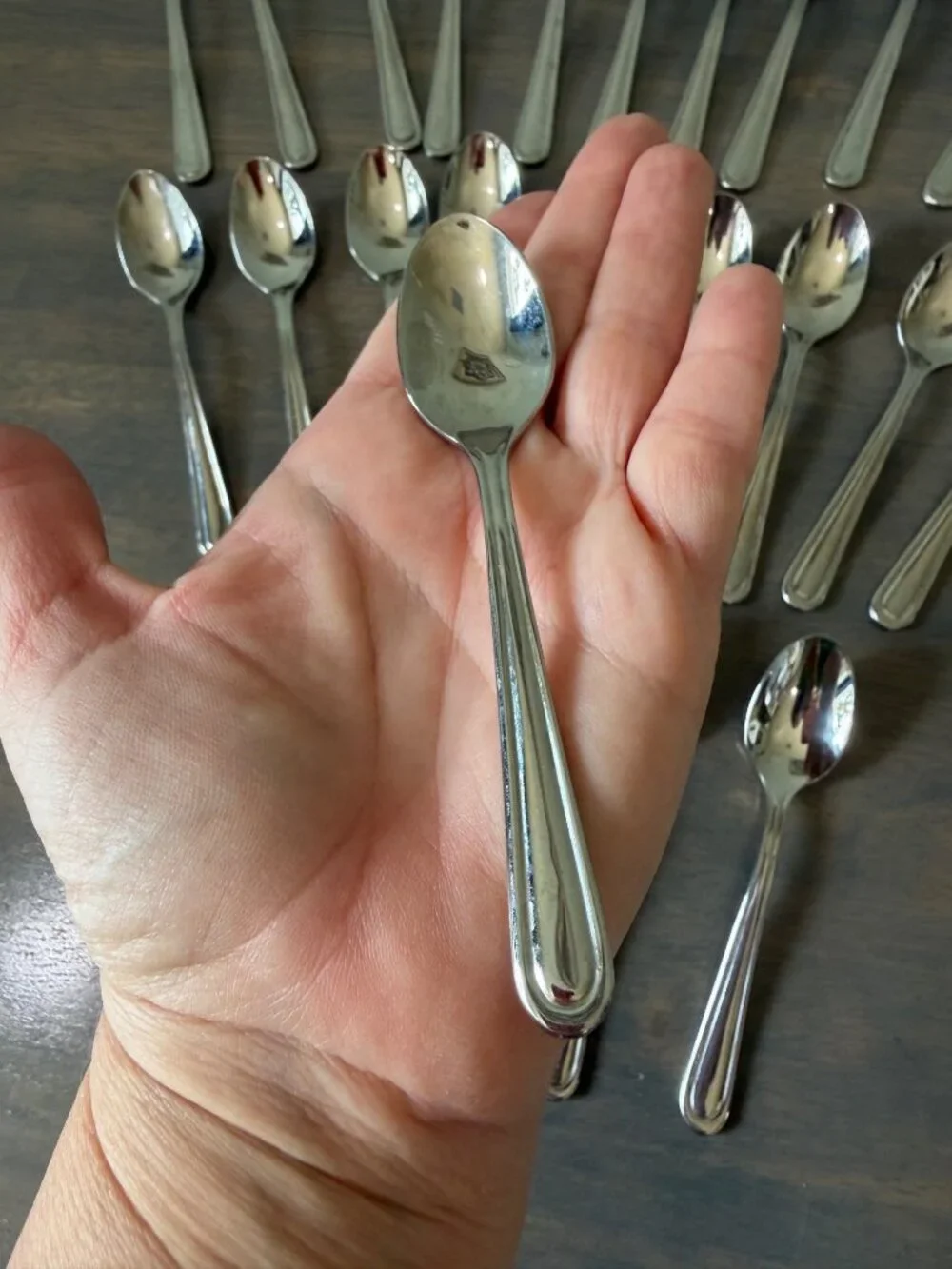 24 Zwilling J.A. Henckels 4.5